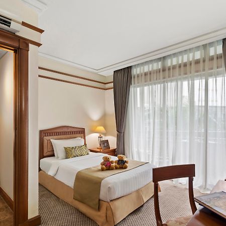 Somerset Grand Citra Jakarta Buitenkant foto