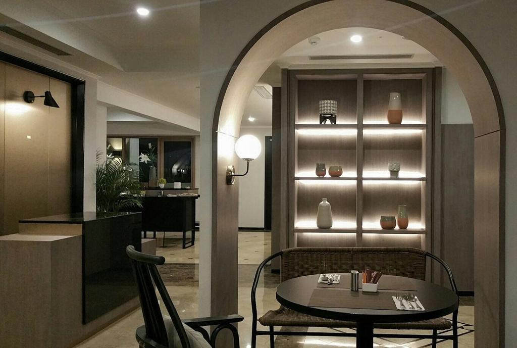 Somerset Grand Citra Jakarta Buitenkant foto